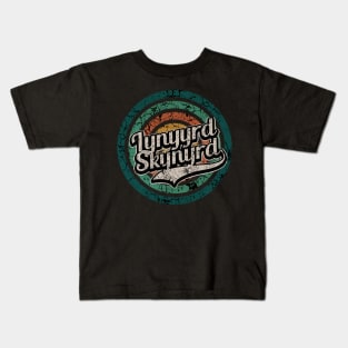 Lynyyrd Skynyrd // Retro Circle Crack Vintage Kids T-Shirt